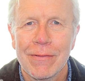 Dr Kenneth Wilson