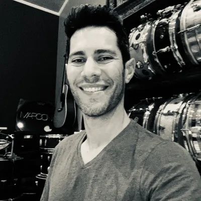 122. Losing it all and finding recovery with founding member of Maroon 5, Ryan Dusick