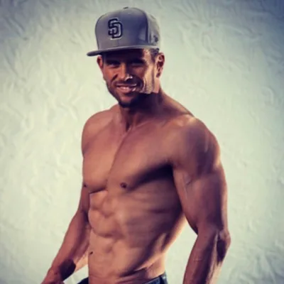 5.  From chronic binger to celebrity fitness trainer with Benny Owen