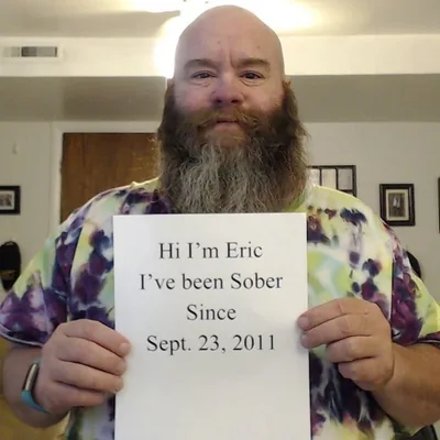 Episode 12: Sober Chef Eric's story / Nutrition in recovery & plant based living