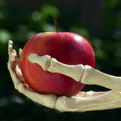 The Seduction: A Glittery, Shimmering, Sparkling Mirage