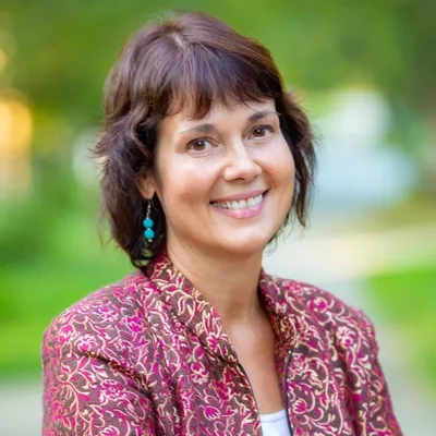 Episode 36 - Interview with Lizbeth Meredith