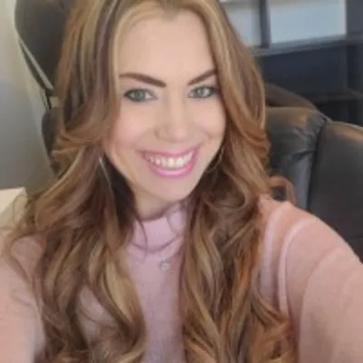 Episode 33 - Interview with Katie Peterson