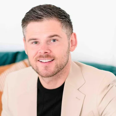 Hitting Rock-Bottom & Recovering From Agoraphobia