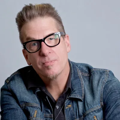 #351 Fears, Loves, Filth & Mortality w Greg Behrendt