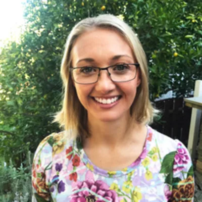 #350 Intrusive Thoughts OCD aka "Pure OCD" - Kimberley Quinlan LMFT