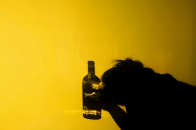 The vicious cycle of alcohol and anxiety