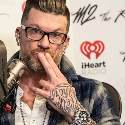 12 STEPS OF RECOVERY IN ONE HOUR WITH M2 THE ROCK