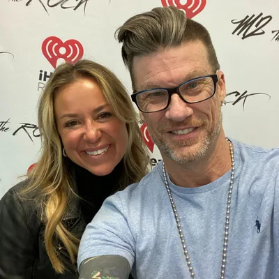 Tova Sido IN STUDIO on M2 The Rock