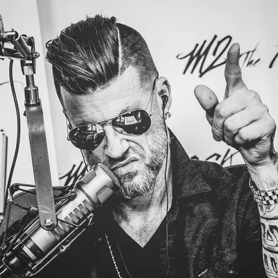 M2 THE ROCK WITH SPECIAL GUEST - DJ KELLY HOOPER