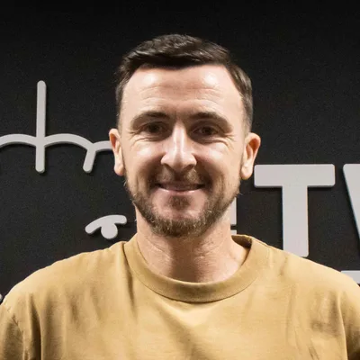 #140 From Cork Schoolboys soccer to playing under Roy Keane in the Premier League, Roy O'Donovan is this week's guest