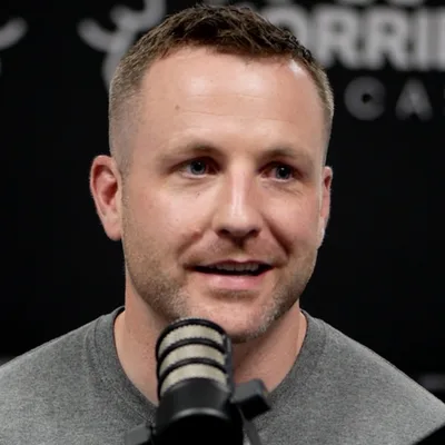 #115 Health & Wellness coach Pat Divilly talks about his life, mental health, business & his seminars