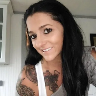 EP043: Amanda Meredith - The Addict Chick