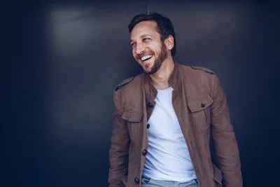 E18 / Unhooked and Connected with Dr. Adi Jaffe