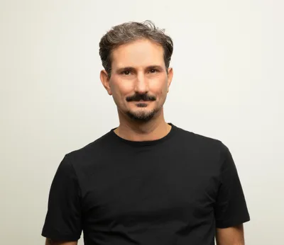 E11 / Generative Action with Fernando Desouches