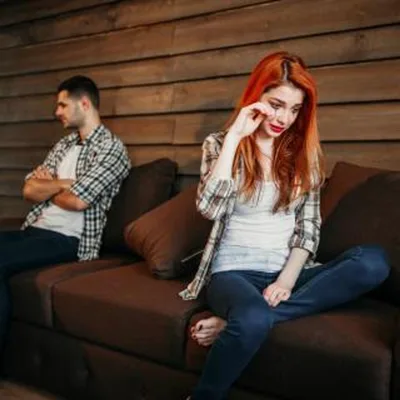 On the Verge Radio with Laura Richer - Using Your Breakdown for a Breakthrough: Tainted Love: Identifying and Letting Go of a Toxic Love Rel