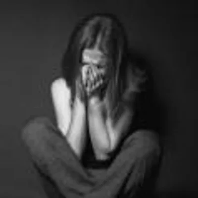 On the Verge Radio with Laura Richer - Using Your Breakdown for a Breakthrough: Tainted Love: Identifying and Letting Go of a Toxic Love Rel