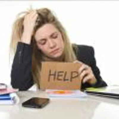 The Laura Richer Show - Richer Love for Single Women: The Destructive Daily Grind: How to Handle a Toxic Relationship with Your Job