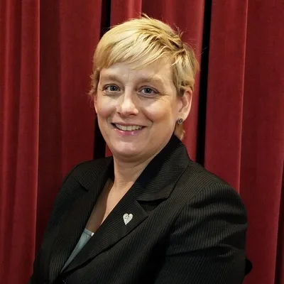 Episode #137 High Truths on Drugs and Addiction with Anne Hassel, a prior bud tender