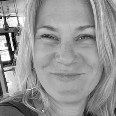 EP 90 –  What Role Does Creativity Play In Healing? with Sharene Rodamaker