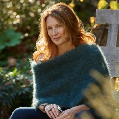 EP 93 – The Alchemy of Recovery: Transforming Pain into Possibility with Rae Leonard