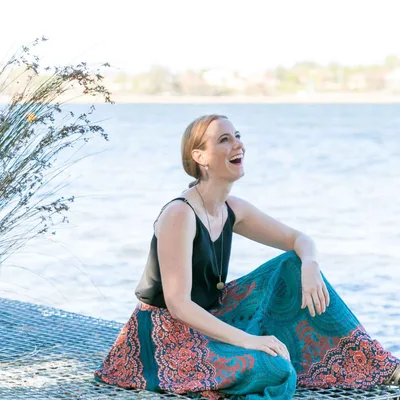 253. Broken trust, the impact of generational addiction with Pyschologist Rebecca Glorie