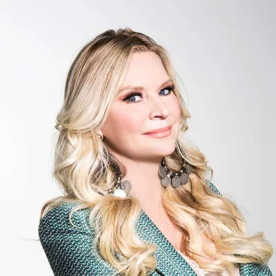 Jackie Siegel - Helping Others with Victorias Voice