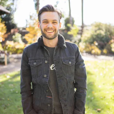 285. Navigating Celiac Disease, addiction and a new life with Ben Hampton