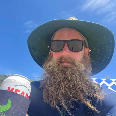 287. From Total Piss Wreck to Proud Father with HIQA grad Tim Abblitt