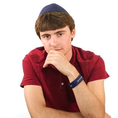 Losing Everything. Finding Myself: (feat. Azriel Boymelgreen)