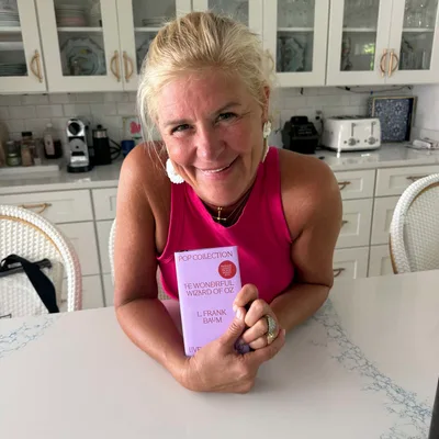 Episode 641 Why We Explode: Shame, Hair Disasters & Healing the Heart with Elizabeth “Bizzy” Chance