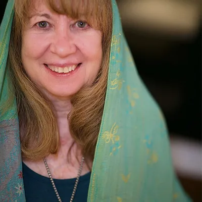 Episode 642 Love, Trauma & Returning to Yourself with Salima Adelstein