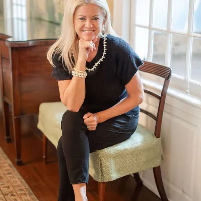 Episode 654: Celebrating the American Dream with Fashion Entrepreneur Lisi Lerch | Faith, Family, Resilience & Building a 25-Year Brand