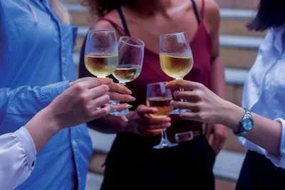 How Alcohol Can Influence Your Mindset Without a Sip