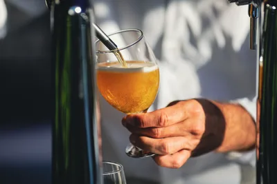 Sunshine, Spending and Pubs: How Weather Shapes Britain’s Drinking Habits