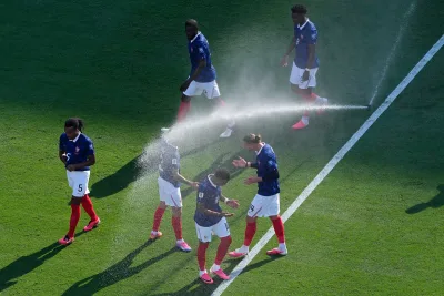 World Cup heatwave: how alcohol and extreme temperatures raise risks for fans and players