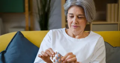 NHS warning on atorvastatin side effects and alcohol use