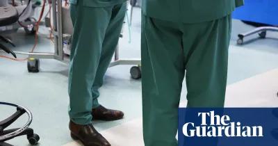Australians living longer with cancer as report links lifestyle risks, alcohol and preventable disease
