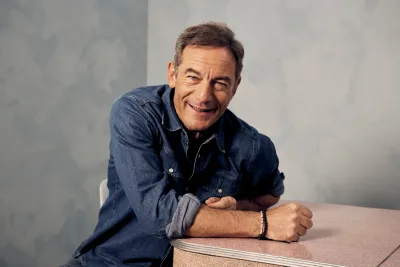 Jason Isaacs celebrates 28 years sober with message of hope