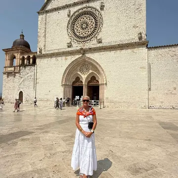 Finding Freedom in Stillness: Elizabeth's Italian Adventure