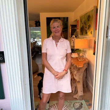 Busy Living Sober with Host Elizabeth Chance